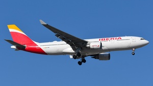 Photo of EC-MKJ - Airbus A330-202 operated by Iberia