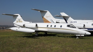 Photo with serial 25-098 - Bombardier Learjet 25C