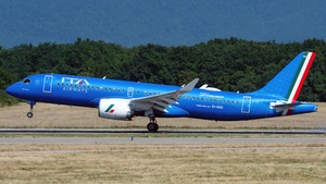 Photo of EI-HHU - Airbus A220-300 operated by ITA Airways