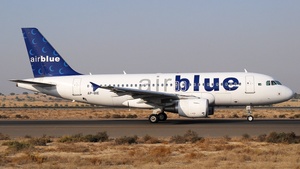 Photo of AP-BIE - Airbus A319-112 operated by Airblue