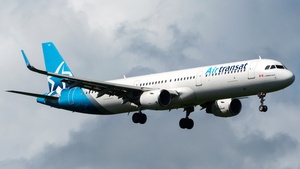 Photo of C-FTXQ - Airbus A321-211 operated by Air Transat