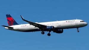 Photo of N303DN - Airbus A321-211 operated by Delta Air Lines