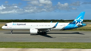 Photo of C-GOIX - Airbus A321-271NX operated by Air Transat