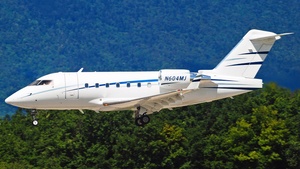 Photo of N604MJ - Bombardier Challenger 604 operated by Mid East Jet