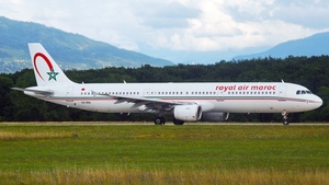 Photo of CN-RNX - Airbus A321-211 operated by Royal Air Maroc