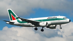 Photo of EI-IMD - Airbus A319-112 operated by Alitalia