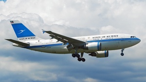 Photo of 9K-ALD - Airbus A310-308 operated by Government of Kuwait