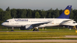 Photo of D-AILM - Airbus A319-114 operated by Lufthansa