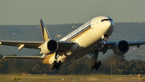 Photo of 9V-SRQ - Boeing 777-212(ER) operated by Singapore Airlines