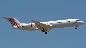 VH-FNJ - Fokker 100