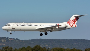 VH-FWI - Fokker 100