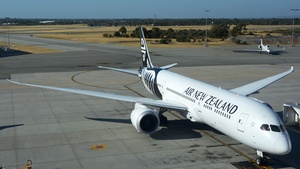 Photo of ZK-NZH - Boeing 787-9 Dreamliner operated by Air New Zealand