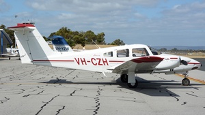 Photo of VH-CZH - Piper PA-44-180 Seminole operated by Airflite Flying College