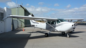 Photo of VH-EPP - Cessna 182R Skylane operated by Airflite Flying College