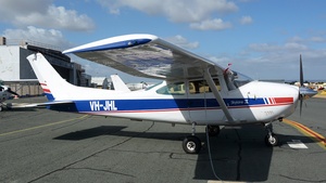 Photo of VH-JHL - Cessna 182Q Skylane II operated by Skydive Geronimo
