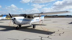Photo of VH-YHO - Cessna 172S Skyhawk SP operated by Airflite Flying College