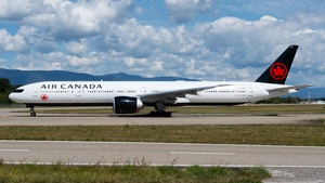 Photo of C-FIUW - Boeing 777-333(ER) operated by Air Canada