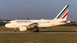 Photo of F-GUGM - Airbus A318-111 operated by Air France