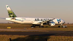 Photo of F-OLRE - Boeing 777-39M(ER) operated by Air Austral