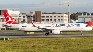 Photo of D-AZWH - Airbus A321-271NX operated by Turkish Airlines