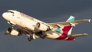 Photo of D-ABGQ - Airbus A319-112 operated by Eurowings