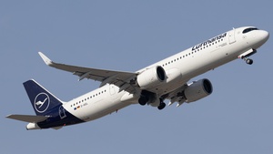 Photo of D-AIEL - Airbus A321-271NX operated by Lufthansa