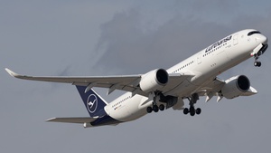 Photo of D-AIVB - Airbus A350-941 operated by Lufthansa