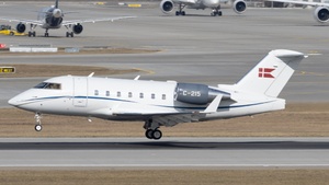 Photo of C-215 - Bombardier Challenger 604 operated by Royal Danish Air Force