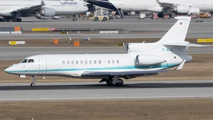 Photo of D-ALIL - Dassault Falcon 7X operated by Aero-Dienst