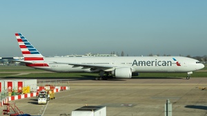 Photo of N720AN - Boeing 777-323(ER) operated by American Airlines