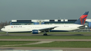 Photo of N836MH - Boeing 767-432(ER) operated by Delta Air Lines