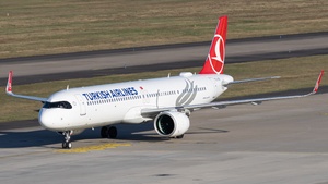 Photo of TC-LPO - Airbus A321-271NX operated by Turkish Airlines