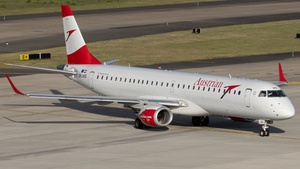 Photo of OE-LWG - Embraer ERJ-195LR operated by Austrian Airlines