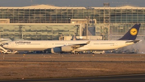 Photo of D-AIHY - Airbus A340-642 operated by Lufthansa