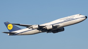 Photo of D-ABYT - Boeing 747-830 operated by Lufthansa