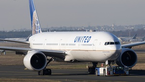 Photo of N2331U - Boeing 777-322(ER) operated by United Airlines