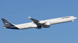 Photo of D-AIHI - Airbus A340-642 operated by Lufthansa