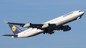 Photo of D-AIGS - Airbus A340-313 operated by Lufthansa