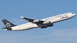 Photo of D-AIGP - Airbus A340-313 operated by Lufthansa