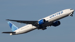 Photo of N2251U - Boeing 777-322(ER) operated by United Airlines