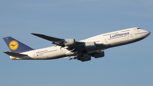 Photo of D-ABYJ - Boeing 747-830 operated by Lufthansa