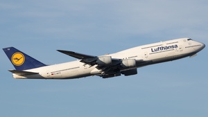Photo of D-ABYU - Boeing 747-830 operated by Lufthansa
