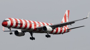 Photo of D-ABOM - Boeing 757-330 operated by Condor