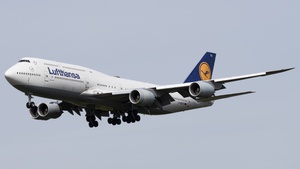 Photo of D-ABYO - Boeing 747-830 operated by Lufthansa