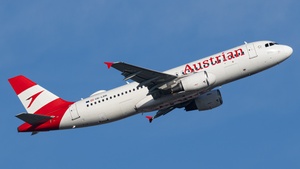 Photo of OE-LBK - Airbus A320-214 operated by Austrian Airlines