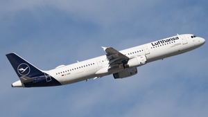 Photo of D-AIRK - Airbus A321-131 operated by Lufthansa