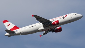 Photo of OE-LXB - Airbus A320-216 operated by Austrian Airlines