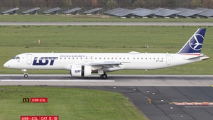 Photo of SP-LEB - Embraer ERJ-195-E2 operated by LOT Polish Airlines