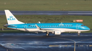 Photo of PH-EXZ - Embraer ERJ-175STD operated by KLM Cityhopper