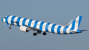 Photo of D-ANLD - Airbus A321-271NX operated by Condor